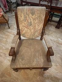Coppia di poltrone vintage stile classico