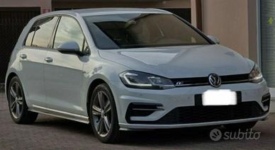 Auto GOLF R LINE