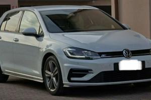 Auto GOLF R LINE