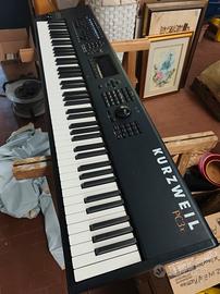 Tastiera KURZWEIL pc3x con 88 tasti + Flycase