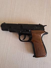 pistola giocattolo 