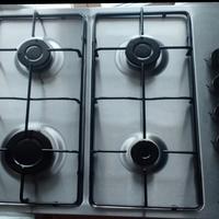 Piano cottura a  gas 4 fuochi Midea nuovo € 60,00