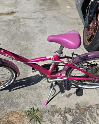 Bicicletta per bambini in buone condizioni, per ra