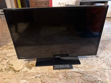 Tv Samsung 32” Full HD -perfetta per camera/cucina