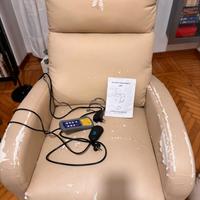 Poltrona massaggiatrice reclinabile con poggiapied