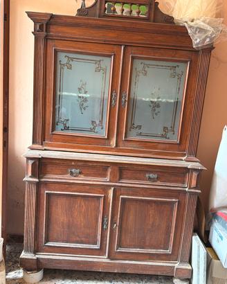 Credenza da restaurare