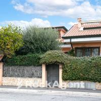 SETTEVILLE NORD, VILLA A SCHIERA