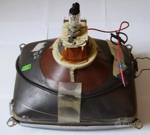 Tecnico per riparazione CRT tubo catodico TV