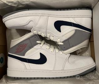Jordan 1 Mid Paris