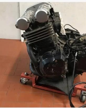 Yamaha Fazer 600 anno 2003,vari pezzi motore