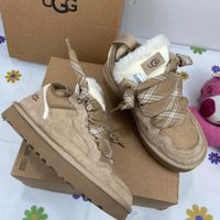 UGG Lowmel Sand  37