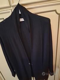 Cardigan nero con un bottone solo, lungo
