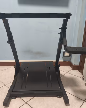 Postazione simulatore regolabile 