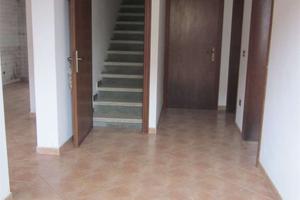 BIFAMILIARE SU DUE PIANI CON GARAGE