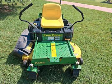 Trattorino Rasaerba John Deere Z335E