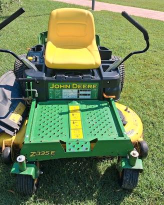 Trattorino Rasaerba John Deere Z335E