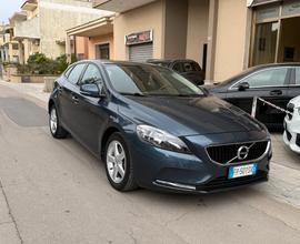 Volvo V40 D2 Geartronic Business Plus