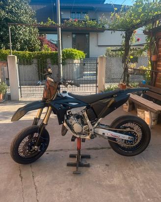 yz 125 motard targata (motore originale nuovo)