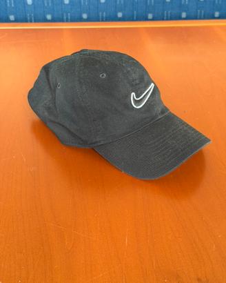 Cappellino Nike nero con logo bianco mai indossato