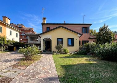 Villa bifamiliare Adria [A4924VRG]