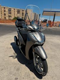 Honda SH350 grigio opaco 2023