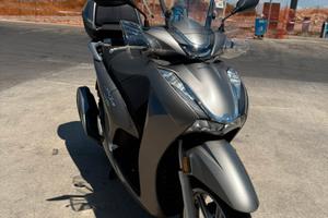 Honda SH350 grigio opaco 2023