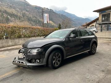 Ricambi Audi A4 allroad 2011 SW grigia 2000cc TDI