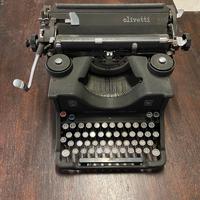 macchina da scrivere Olivetti M40