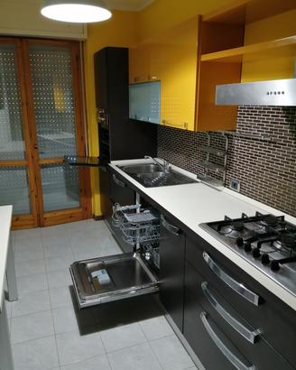 Cucina Veneta Cucine completa di forno e lavastovi