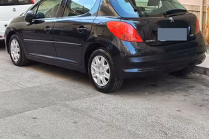 Peugeot 207 1,4 diesel nera unico propietario