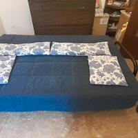 divano letto blu due piazze