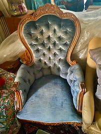 Poltrona stile Vittoriano Rococò in velluto blu