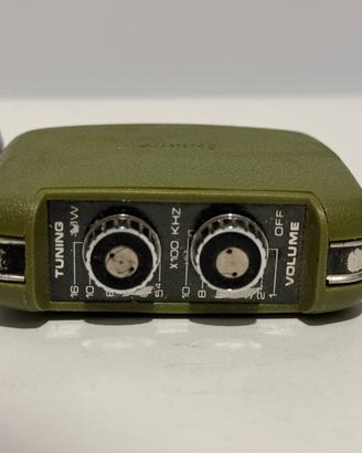 Radio portatile vintage anni 60/70 verde oliva