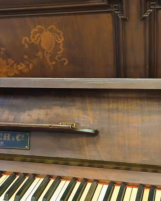 Pianoforte verticale E.Hirsch & C.o