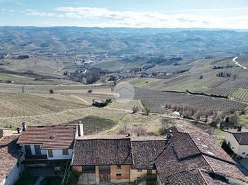 CASA SEMINDIPENDENTE A LA MORRA