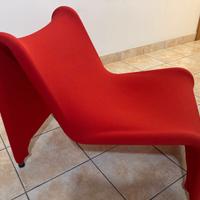 Poltrona design minimalista rossa