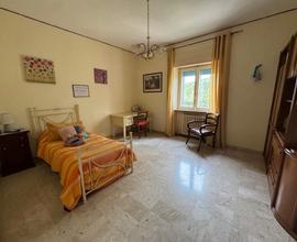 Stanza singola per studentesse/lavoratrici