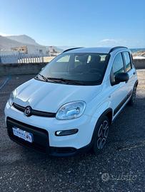 Panda 1.0 FireFly Hybrid City 5 Posti