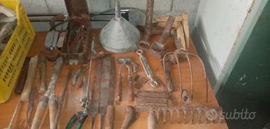 utensili vecchi vari