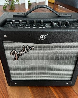 Amplificatore Fender Mustang I (v.2) 20W