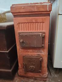 stufa in terracotta anni 50