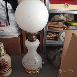 Lampada vintage in vetro opalino