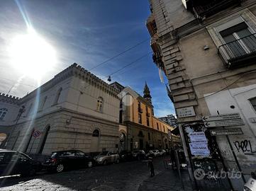 DEPOSITO A NAPOLI