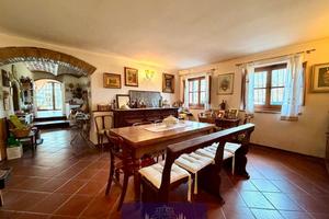 Terratetto a Lastra a Signa