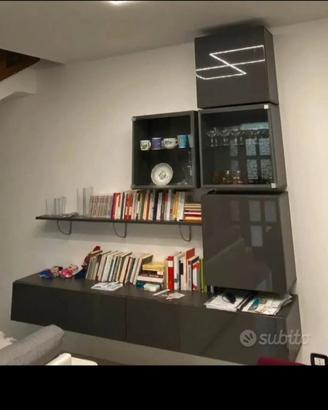 PARETE ATTREZZATA DI DESIGN