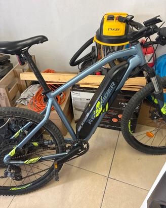 Bicicletta elettrica rockrider E ST100 come nuova