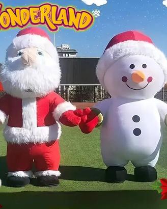 costume gonfiabile babbo natale e pupazzo di neve