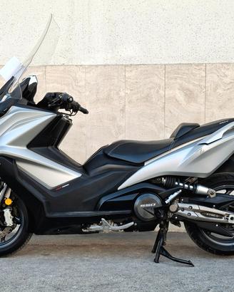 Kymco AK 550 sport