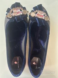 Ballerina in gomma grigia con pietre n 39