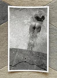 RARA . Stampa Unica : “ In Piscina” / 13x21 cm